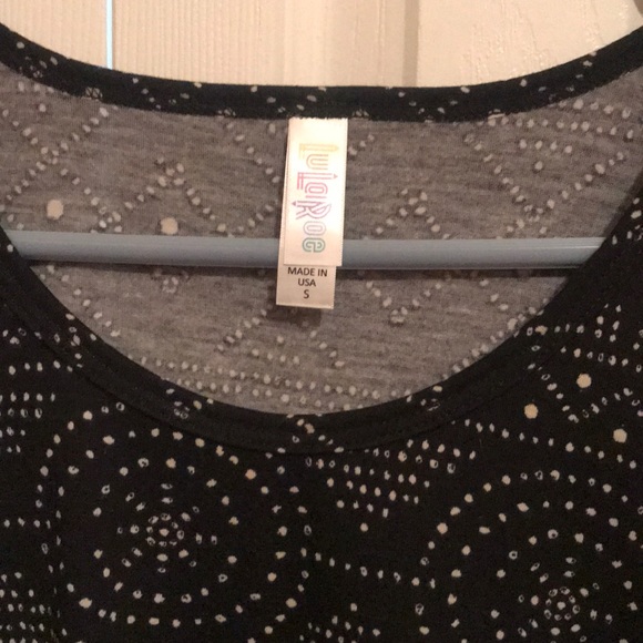 Lularoe Classic T - Picture 2 of 2